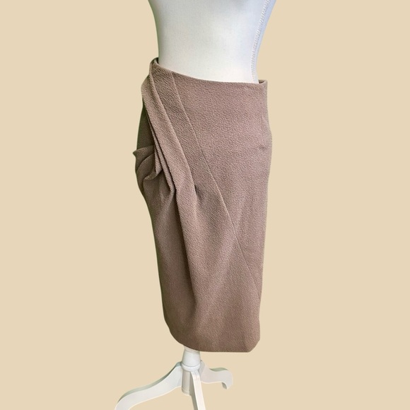 NWT Donna Karan Collection Wool Crepe Pintucked Design Pencil Skirt in Nougatine - Picture 5 of 14